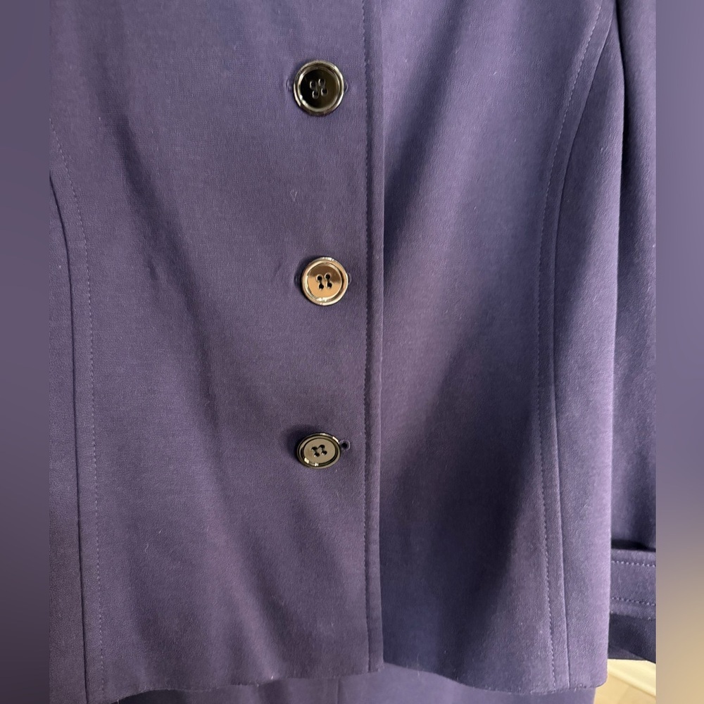 Tahari 2 Piece Suit Elegant Purple Women's Coat And Skirt - Picture 3 of 8